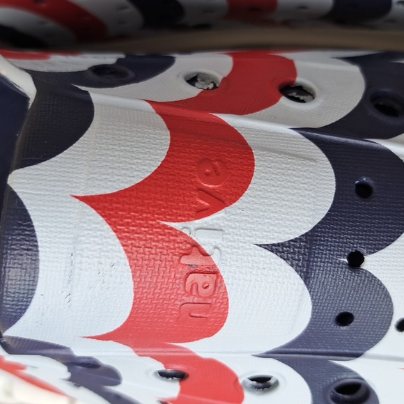 Men's Native Water Shoes - sz 10 - Picture 9 of 10